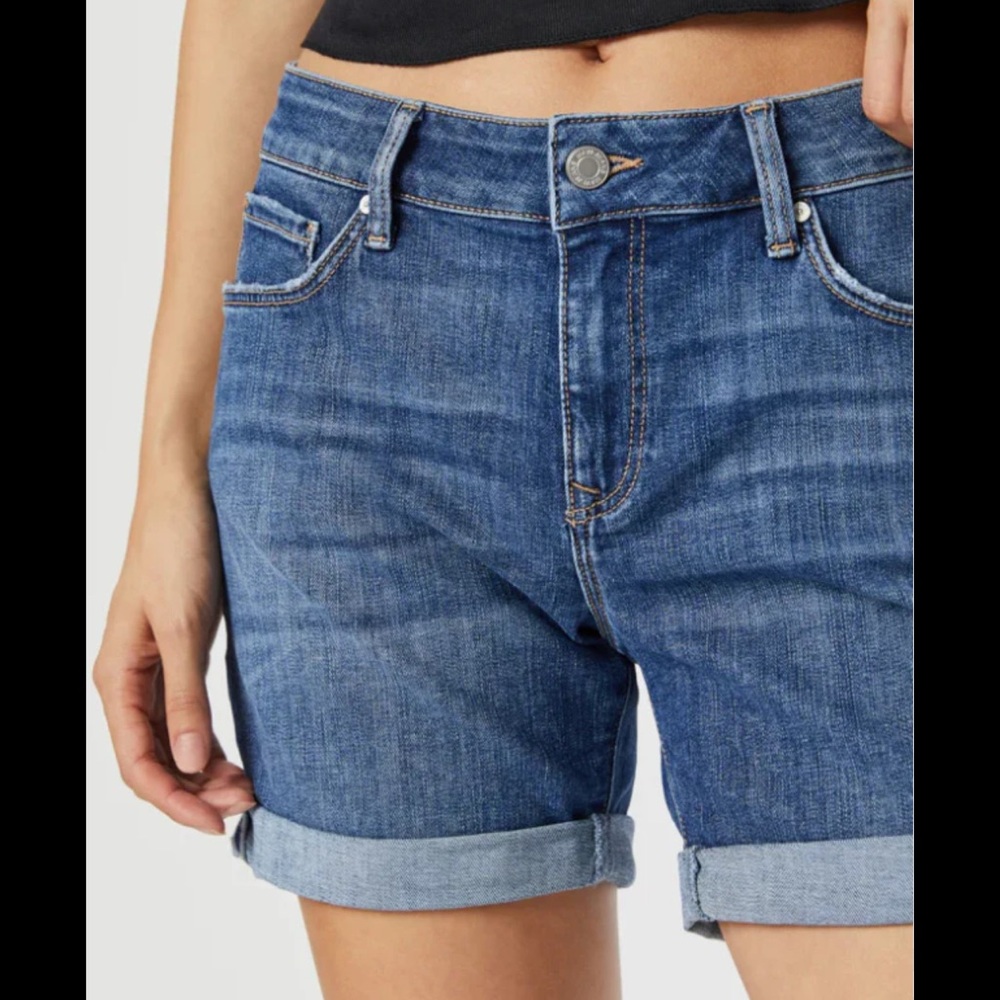 Mavi jean shorts. Pixie boyfriend shorts